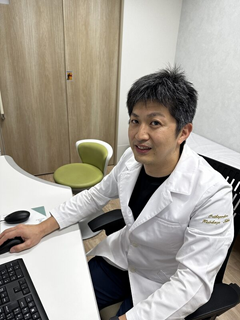 医師 中井 秀和